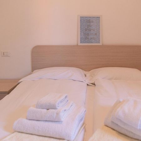פסקיארה דל גארדה Prestige Garda Home - Ai Cappuccini מראה חיצוני תמונה