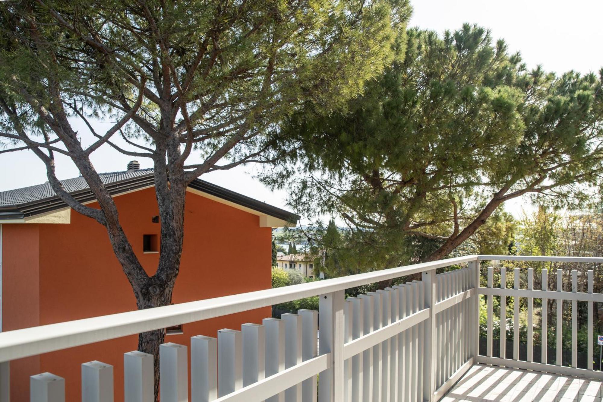 פסקיארה דל גארדה Prestige Garda Home - Ai Cappuccini מראה חיצוני תמונה