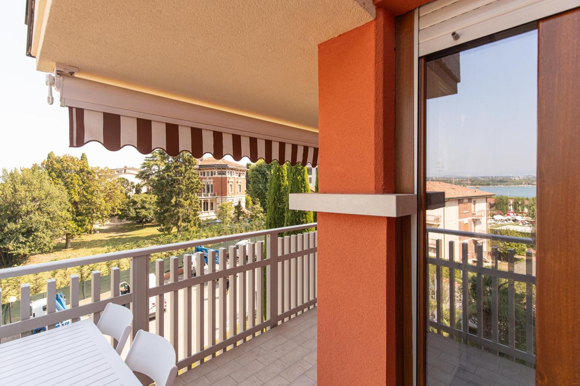 פסקיארה דל גארדה Prestige Garda Home - Ai Cappuccini מראה חיצוני תמונה
